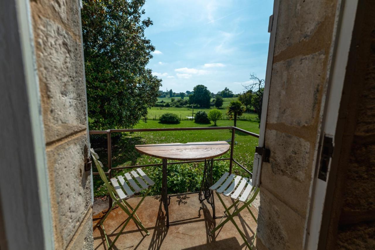 Suite Campagnarde Pres Bordeaux, Vue Sur Les Vignes Au Chateau Camponac Bourg-sur-Gironde Esterno foto